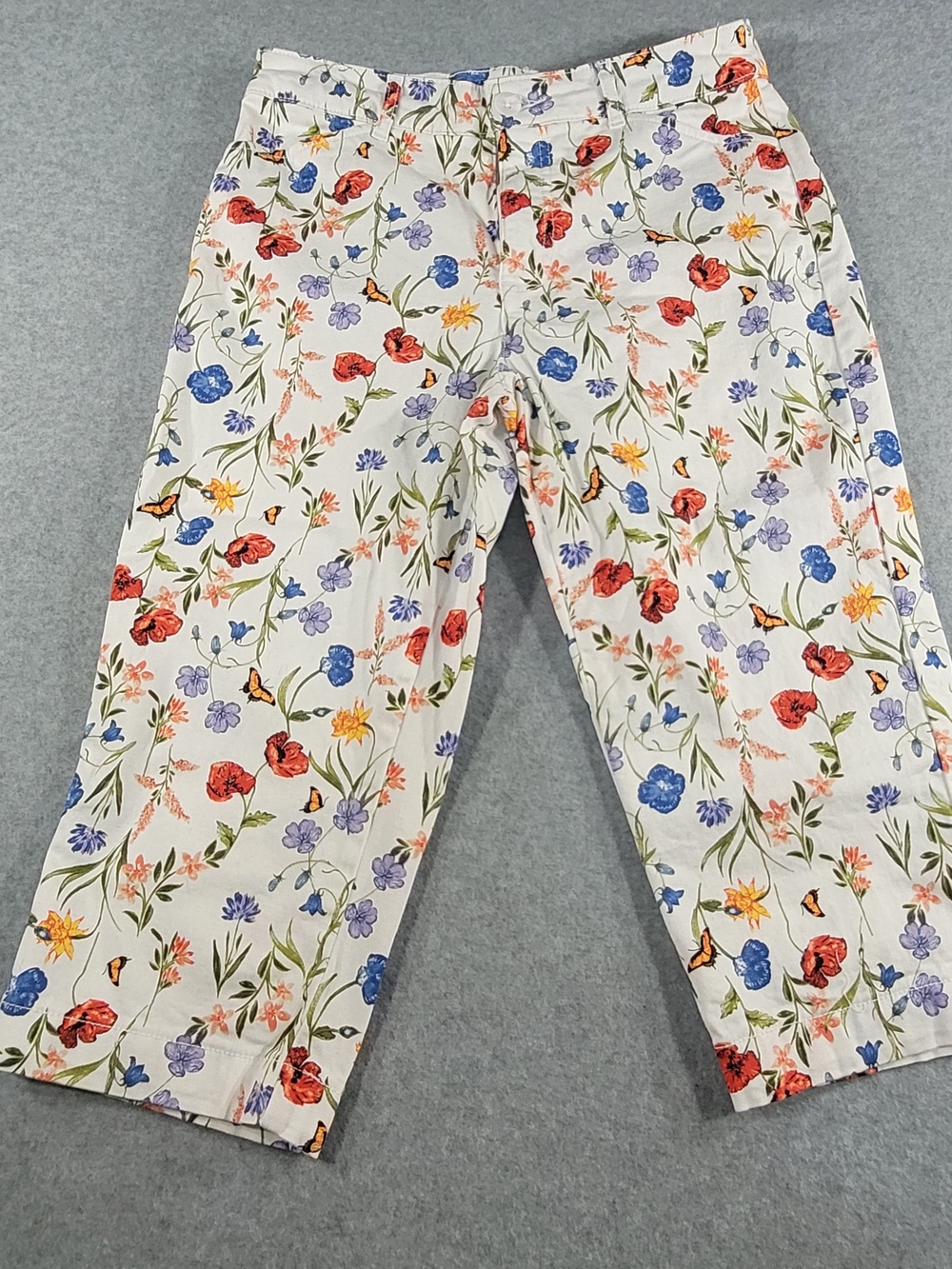 St. John's Bay White Cropped Jeans with Red, Blue & Purple Floral Print
